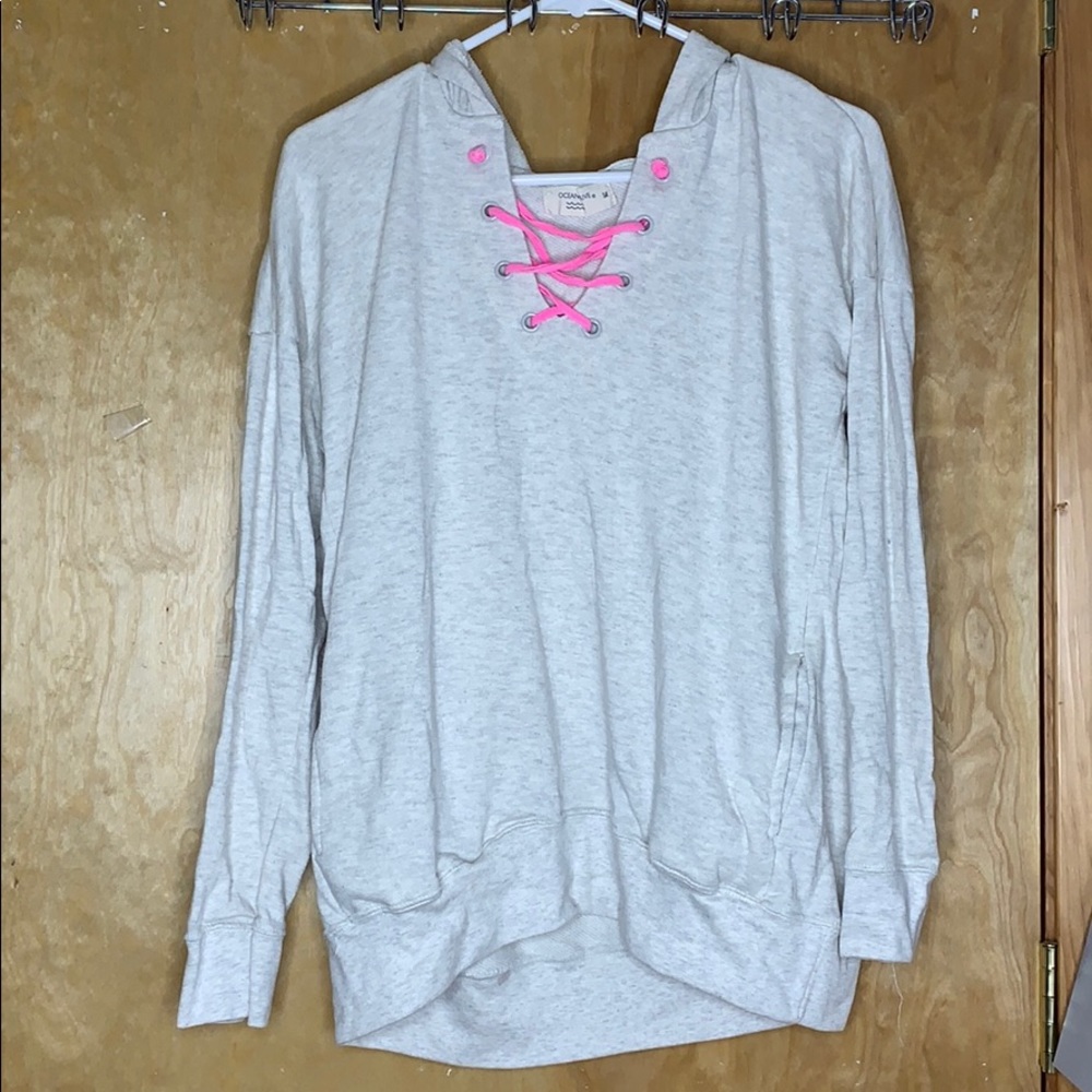 Grey sweatshirt